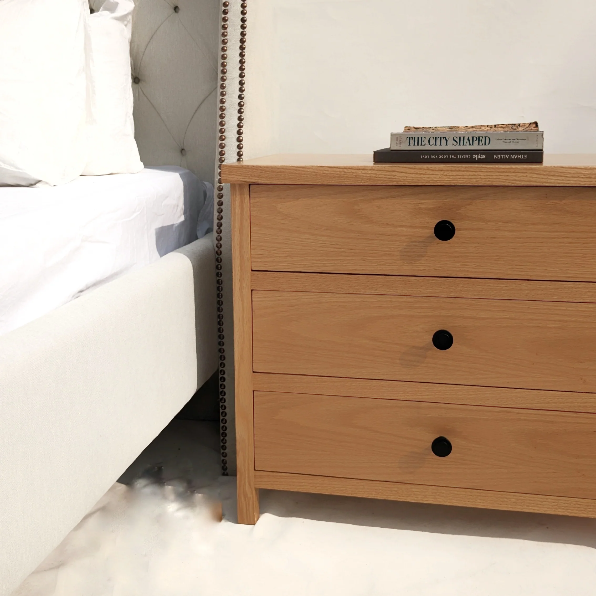 CHUNKY NIGHT STAND - Image 5