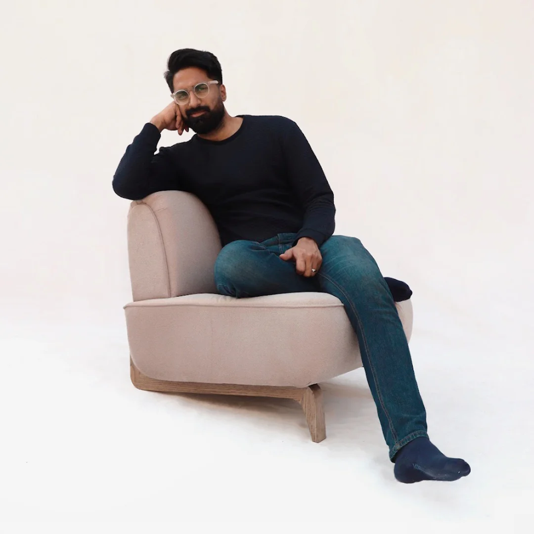 ESS CHAIR - Image 5