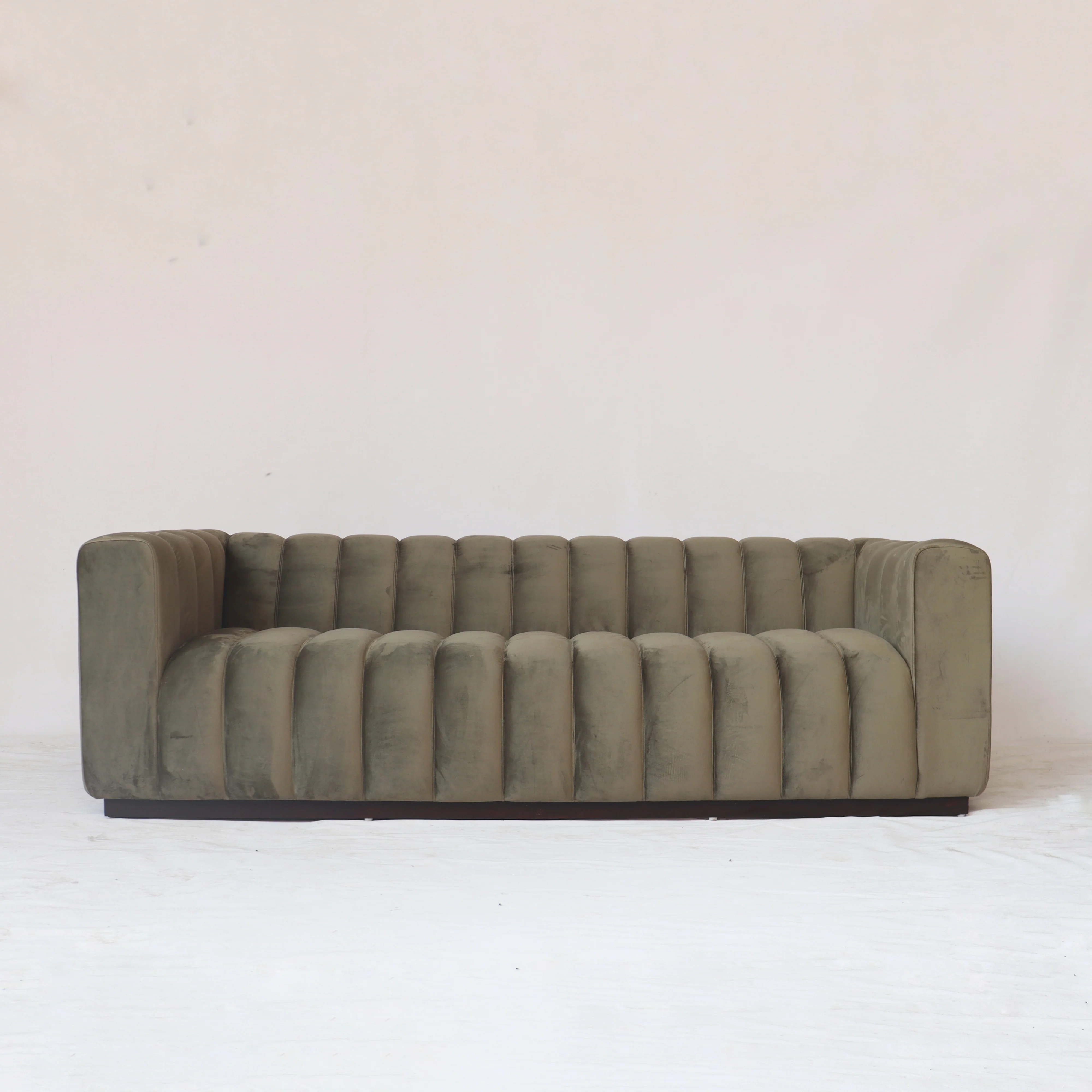 FLUTED SOFA - Image 2