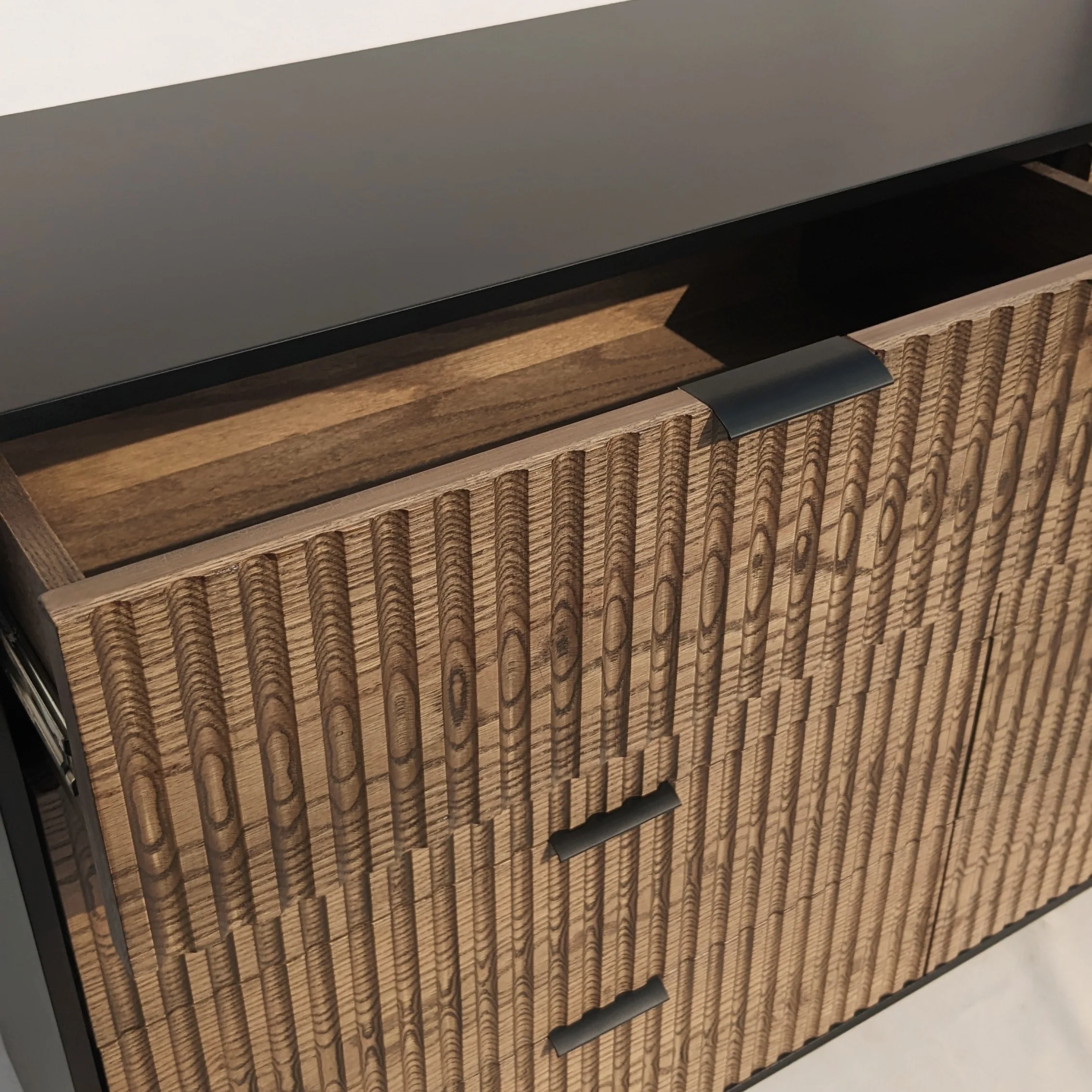 RIDGE DRESSER - Image 3