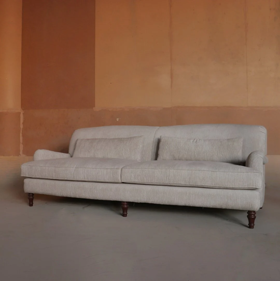 THE PEARSON SOFA - Image 2